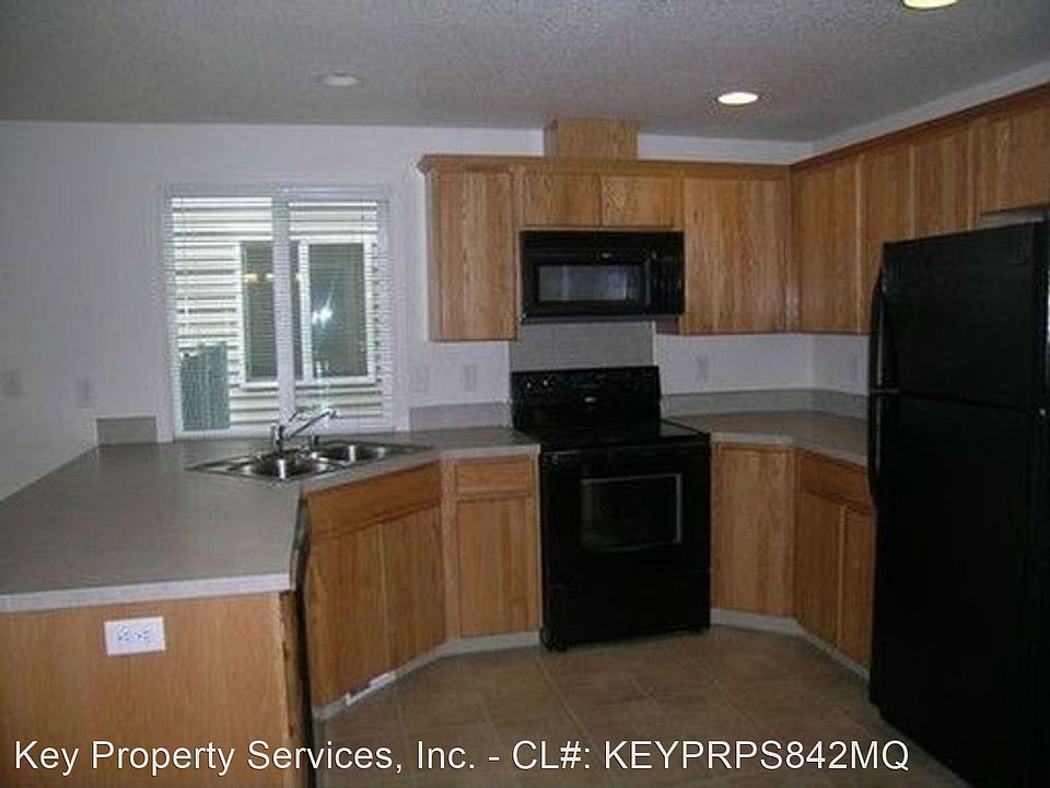2nd image of 10315 NE 58th St