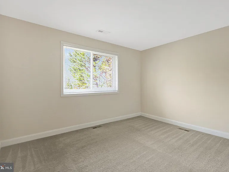 2031 Hillside Dr — Photo 59
