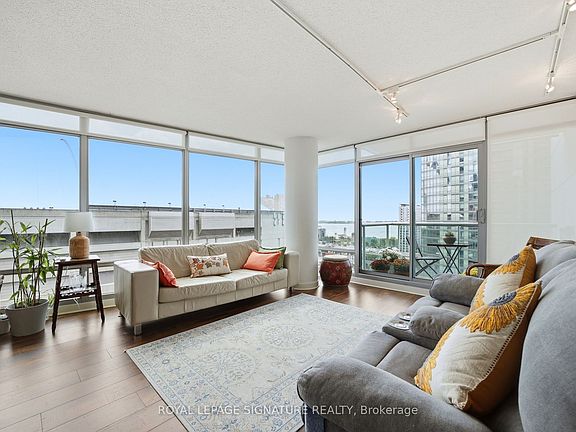 2nd image of 81 Navy Wharf Ct #1703