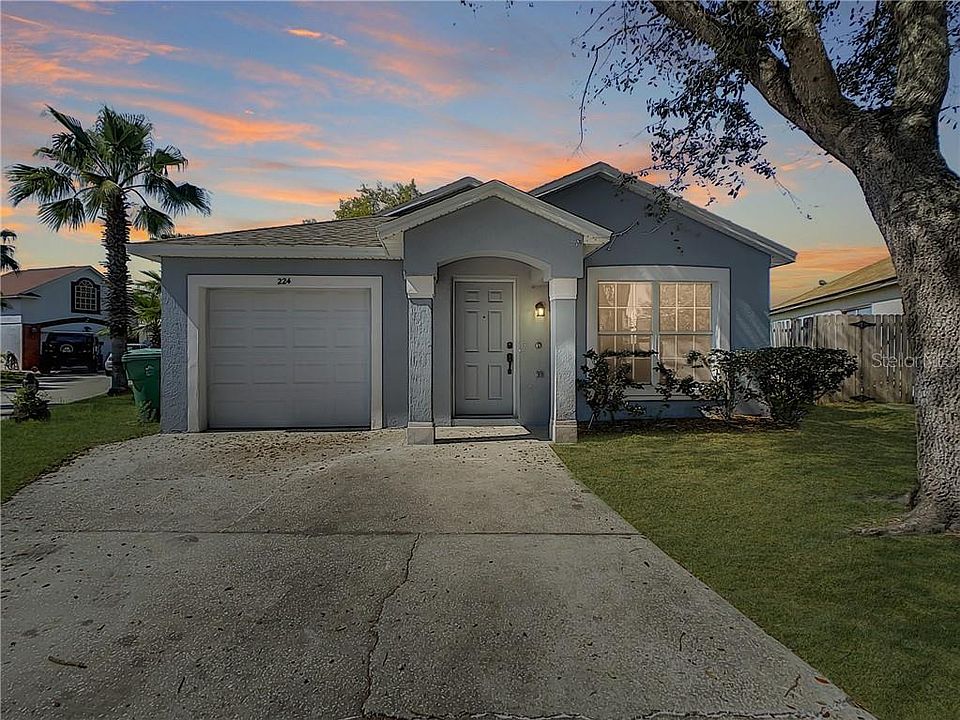 1st image of 224 Daniels Pointe Dr