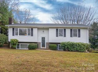 15 Fox Hollow Ct, Arden, NC 28704