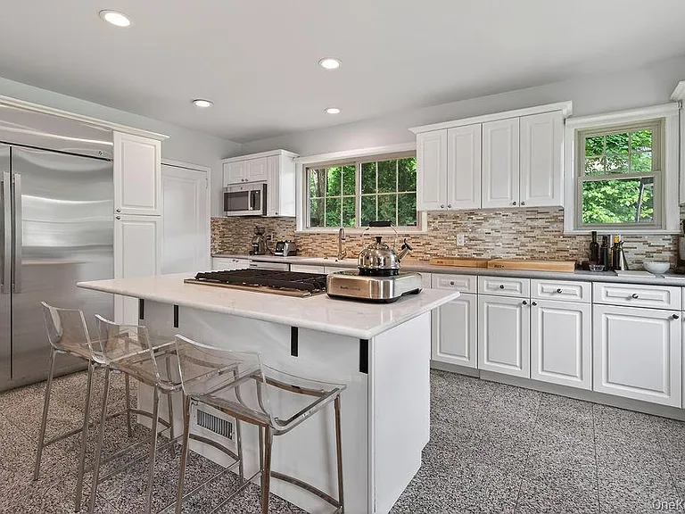 33 Lynwood Rd — Photo 11
