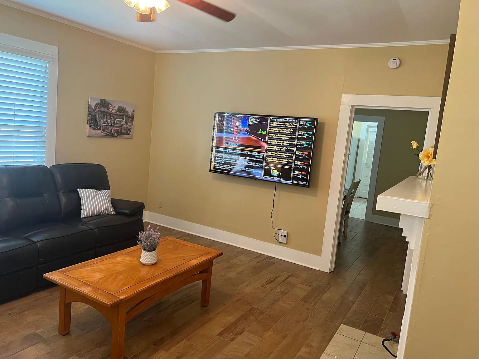 105 Hillcrest St — Photo 4