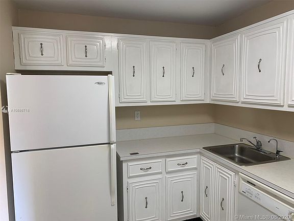 3rd image of 3651 Environ Blvd APT 258