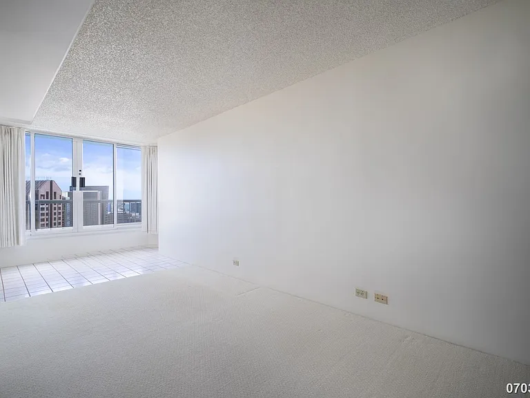 1212 Nuuanu Ave #3903 — Photo 19