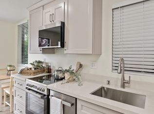 1808 24th Ave #5, Seattle, WA 98122