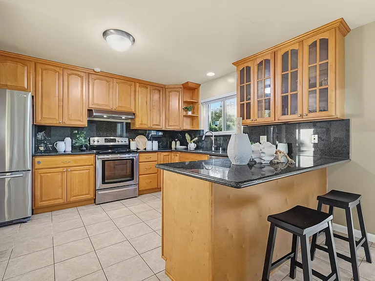 1307 Centennial Ct — Photo 7