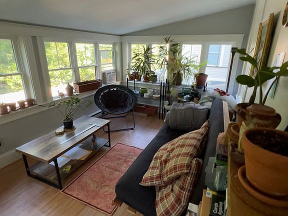 5th image of 48 Morrison Ave