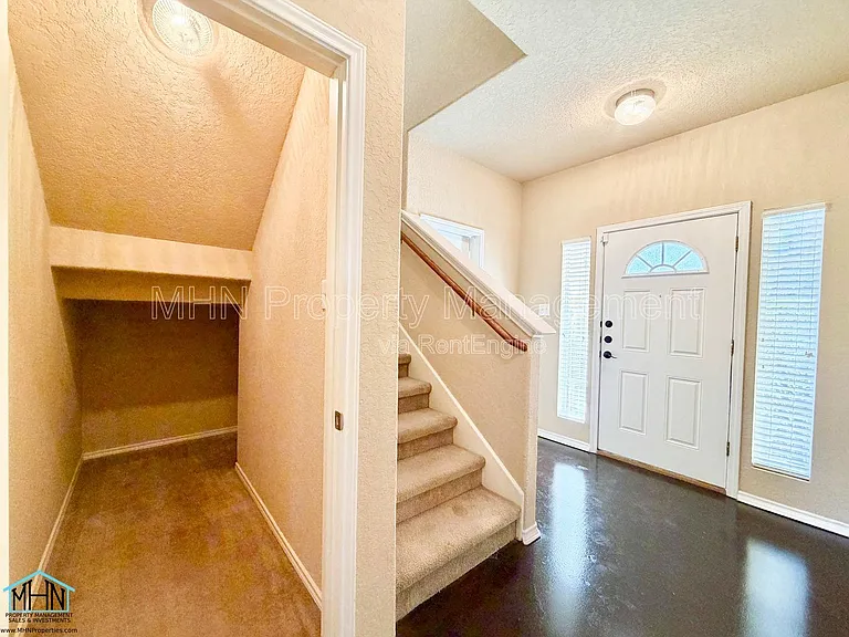 5630 Sendero Spg — Photo 15