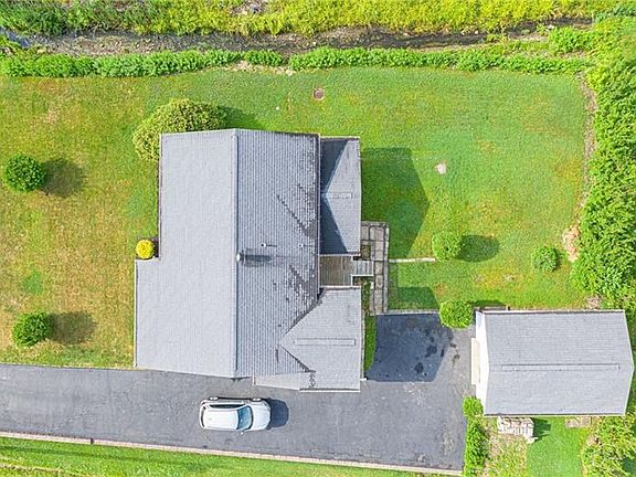 2nd image of 10 Dolly Ave