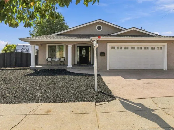 3562 Oakleaf Dr, San Jose, CA 95127