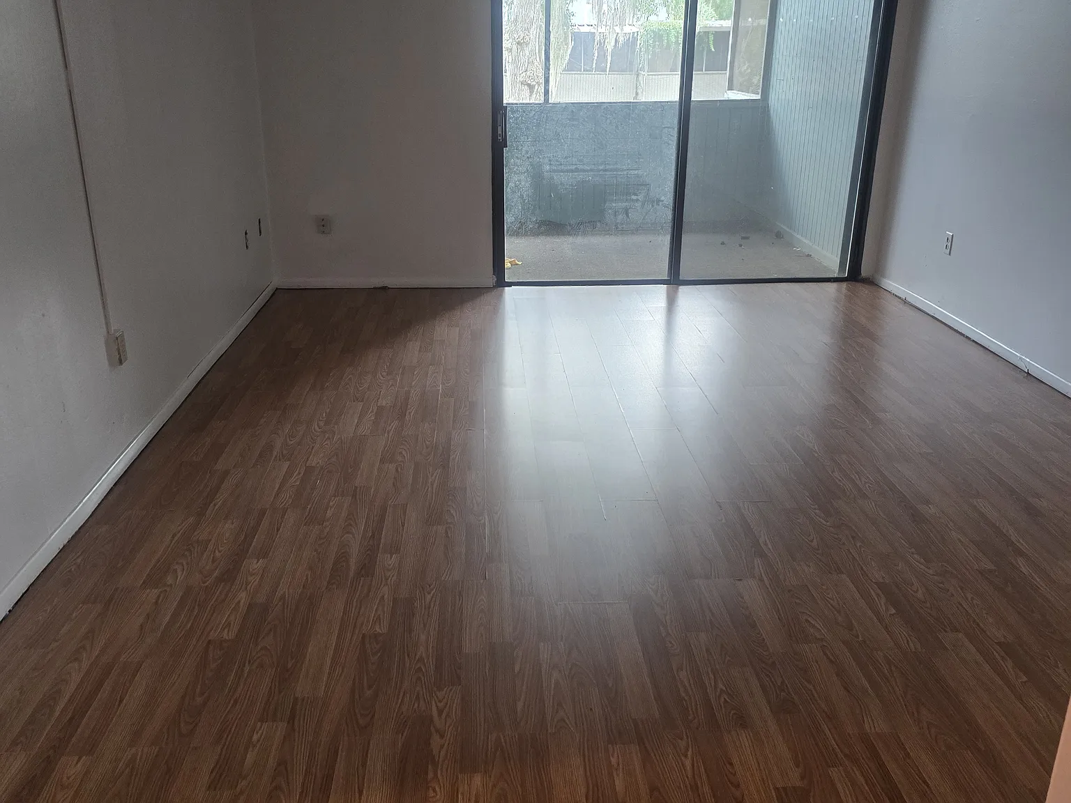 2 bed, 1000 sqft, $1,300 — Photo 4