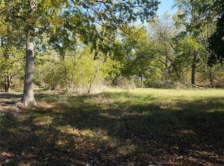 1902 Hickory St, Commerce, TX 75428