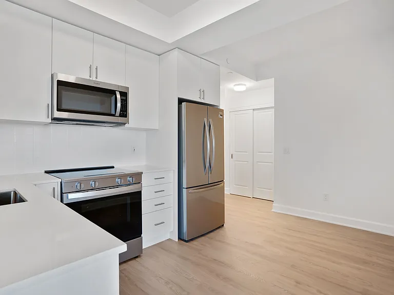 3240 William Coltson Ave — Photo 87