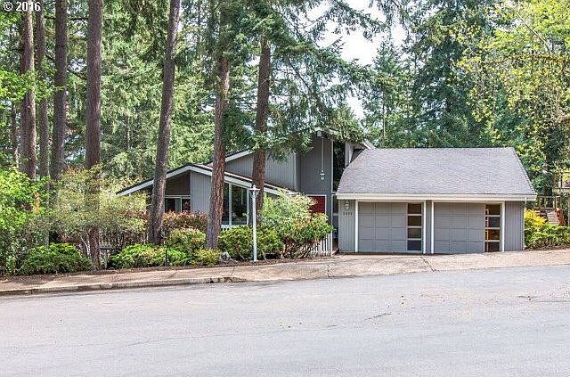 2nd image of 2593 Terrace View Dr
