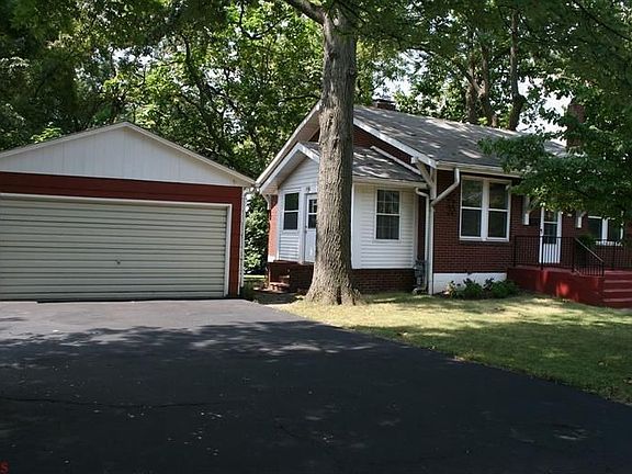 4th image of 9122 Shelley Ave