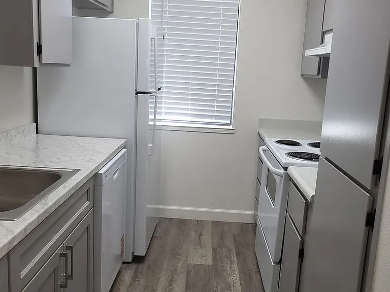 818 E Tabor Ave — Photo 37