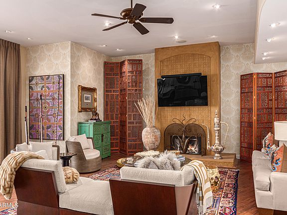 5th image of 8 BILTMORE Estates #323