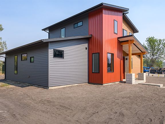 2nd image of 5693 Golf Dr