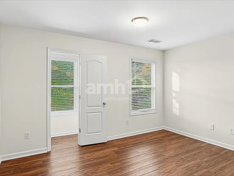 2080 Lily Valley Dr — Photo 13