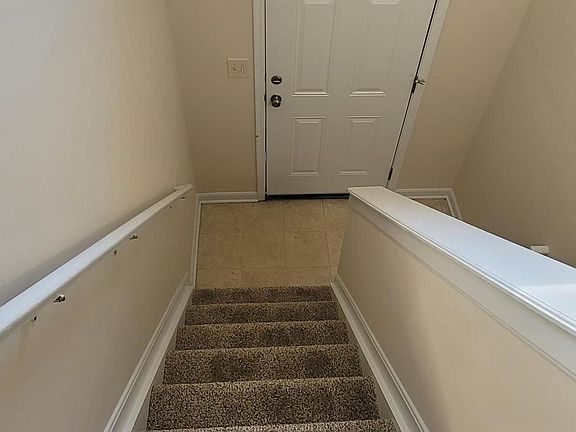 4th image of 2938 Donjoy Dr