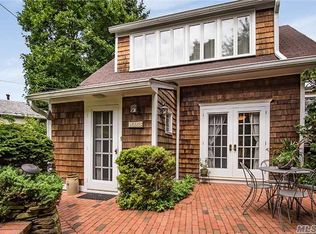 154 15th Ave, Sea Cliff, NY 11579