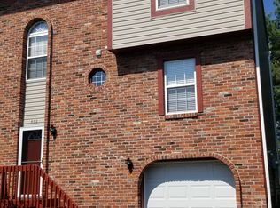 502 Carters Grove Dr, Gibsonia, PA 15044