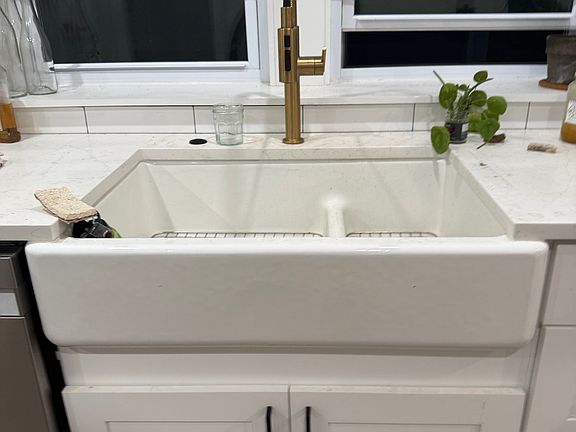 5th image of 6604 N Campbell Ave #2