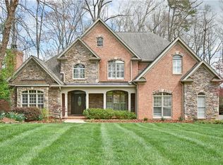 3630 Rosebriar Cir, Winston Salem, NC 27106