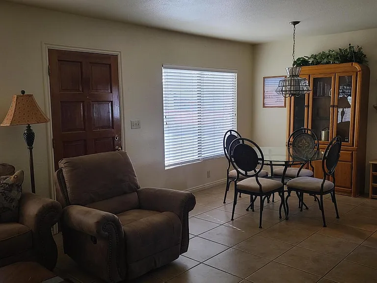 1023 Barcelona Loop — Photo 14