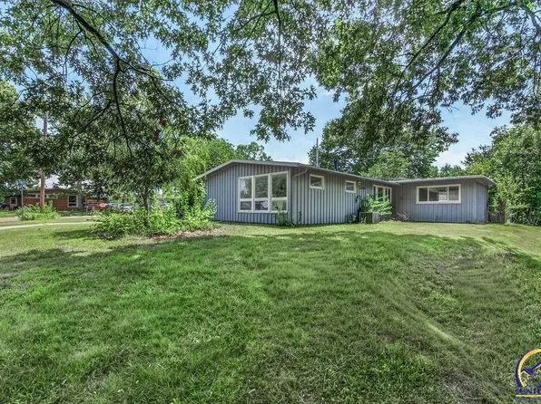 1201 SW Cornwall St, Topeka, KS 66611