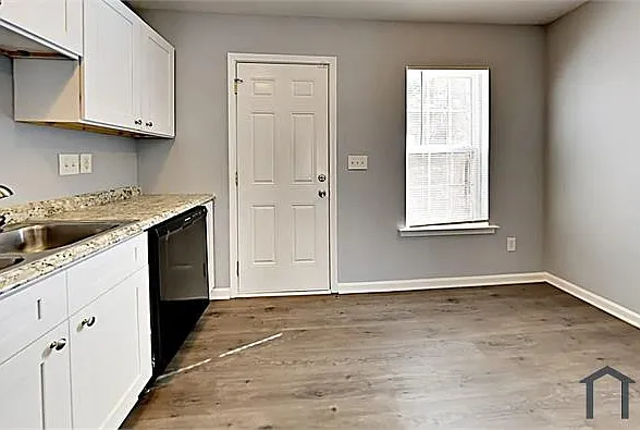 2805 Kendrick Dr — Photo 9