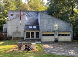 9102 Kensington Dr, Waxhaw, NC 28173