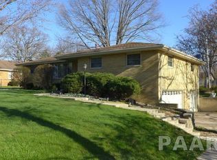 105 Julian Ave, East Peoria, IL 61611