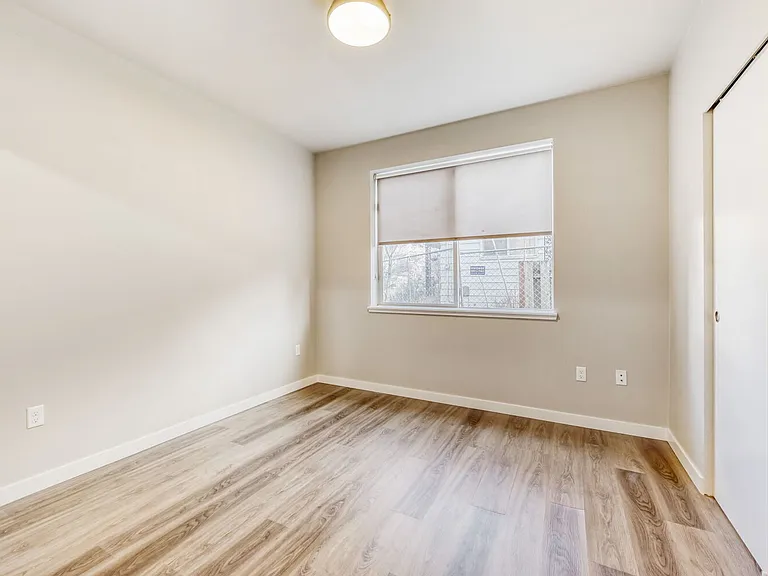 6310 N Maryland Ave #103 — Photo 4
