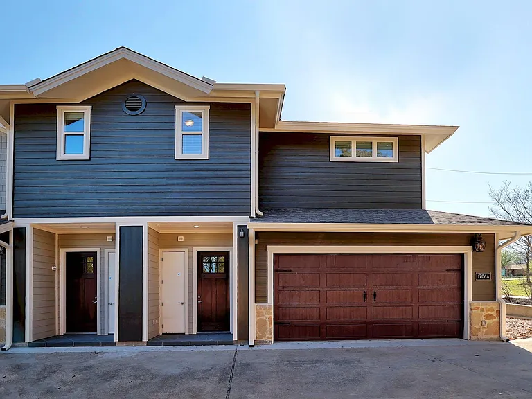 1706 Cedar Bend Dr #A — Photo 1