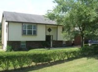 14472 Tailor Rd, Saint Robert, MO 65584