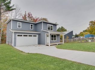 9220 S Flaska Dr #1, Cedar, MI 49621