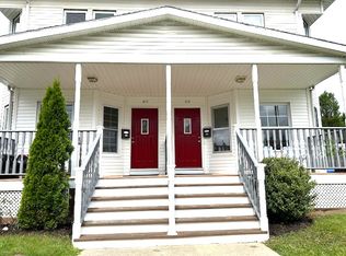 413-415 Hillside Ave, Holyoke, MA 01040