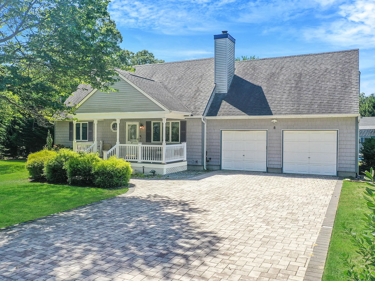 Seasonal Retreat On Paynes Lane — Photo 2