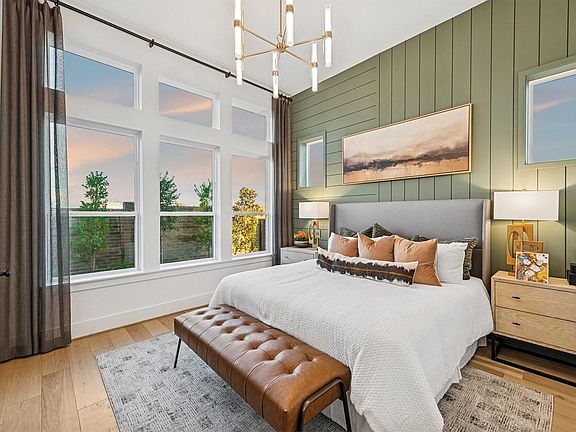 7th image of this home