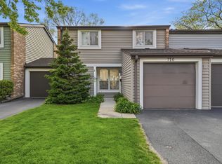 710 Bayside Ct, Wheeling, IL 60090