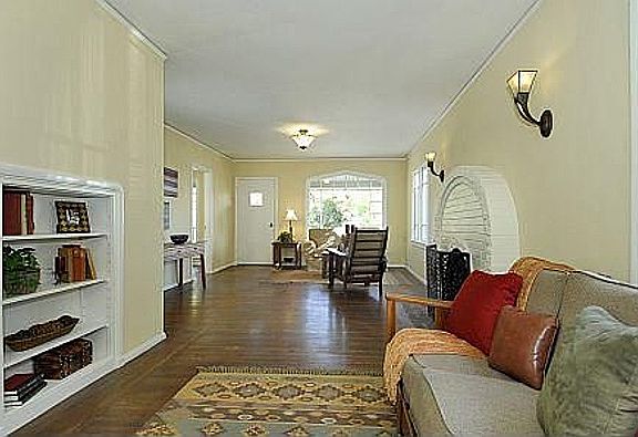 Large Front Room with book shelf