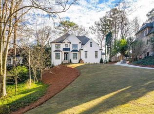 933 Buckingham Cir NW, Atlanta, GA 30327