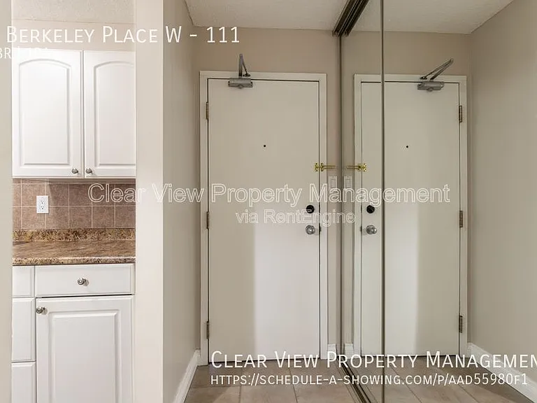 5 Berkeley Pl W #111 — Photo 6