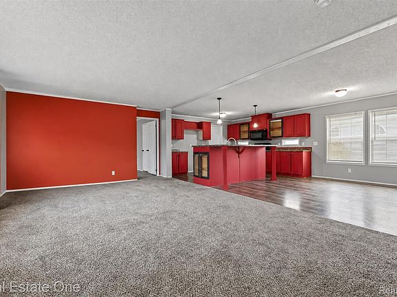 3rd image of 16047 Windsor Ln