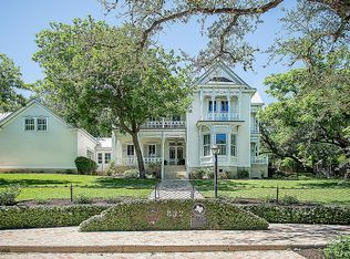 832 Belvin St, San Marcos, TX 78666