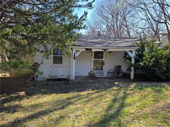 723 E Zaun Ave, Independence, MO 64050