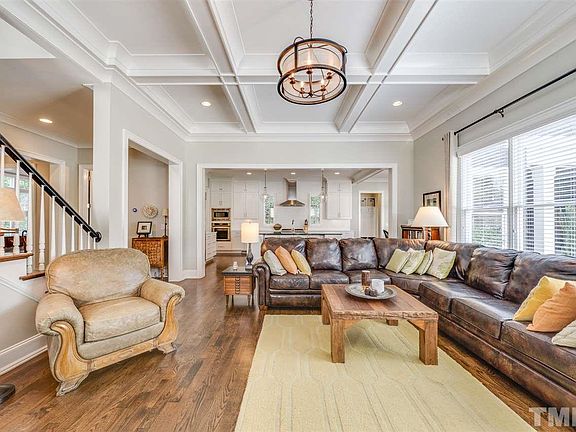5th image of 3403 Ocotea St