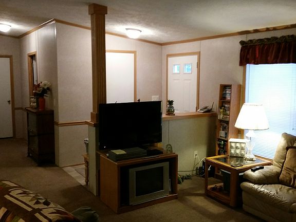 3rd image of 115 Hidden Valley Dr